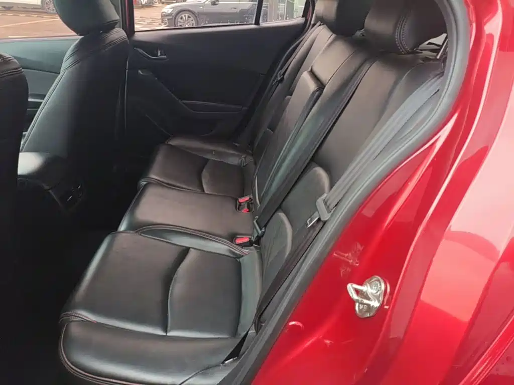 Mazda 3 Angkesela 2017 — фото 17