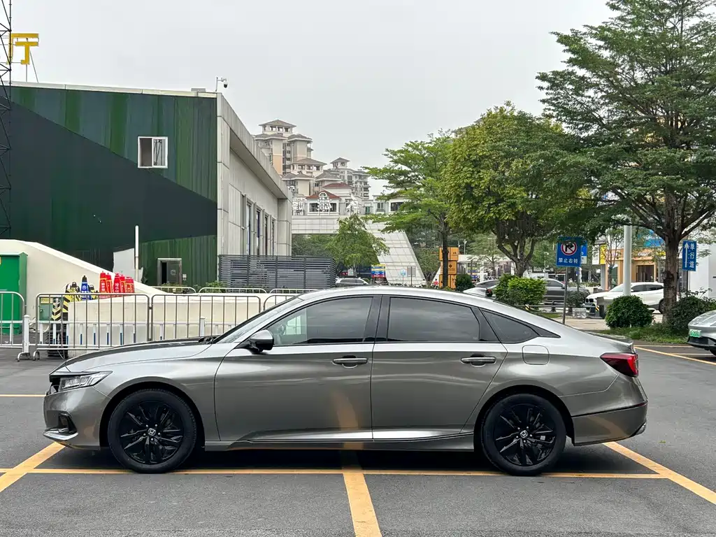 Honda Accord 2023 — фото 3