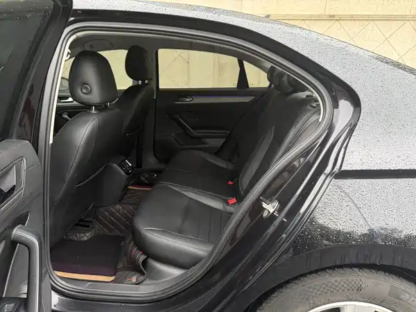 Volkswagen Lamando 2015