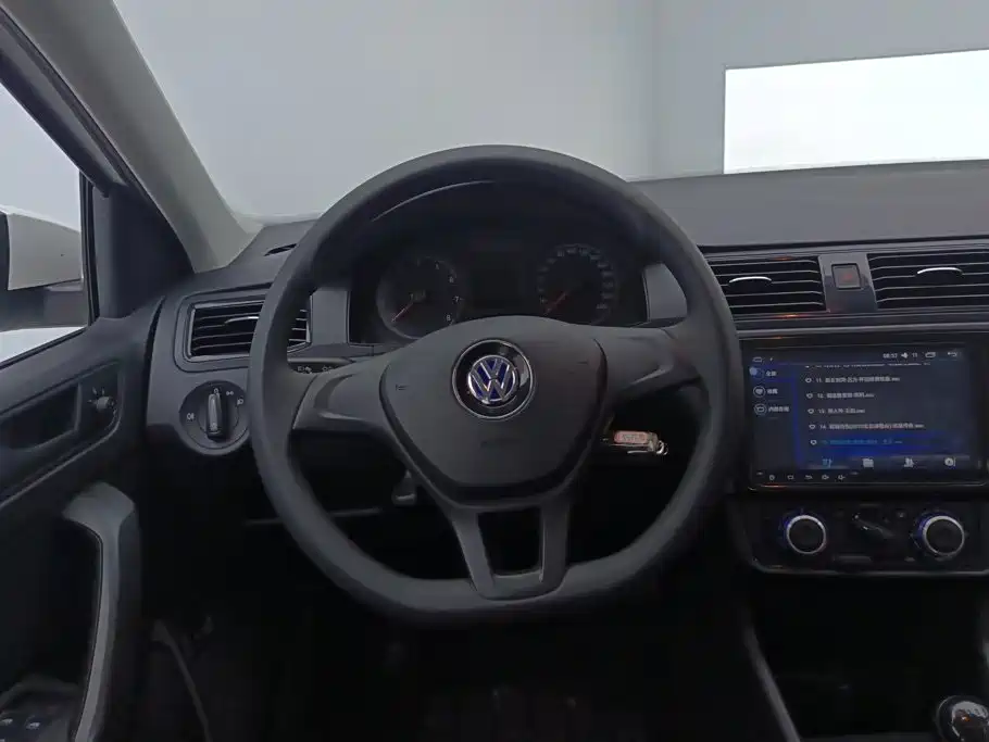 Volkswagen Santana 2018 — фото 15