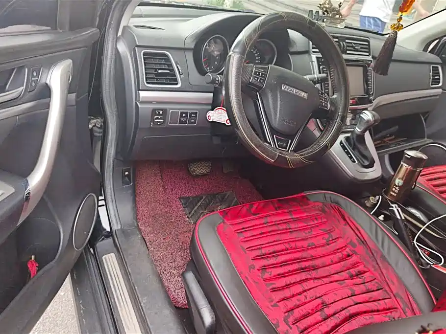 Haval M6 2018 — фото 10