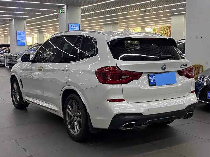 BMW X3 2018 — фото 15