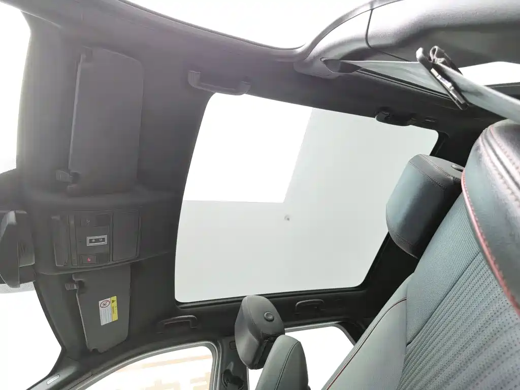 Land Rover Discovery Sport 2020 — фото 14