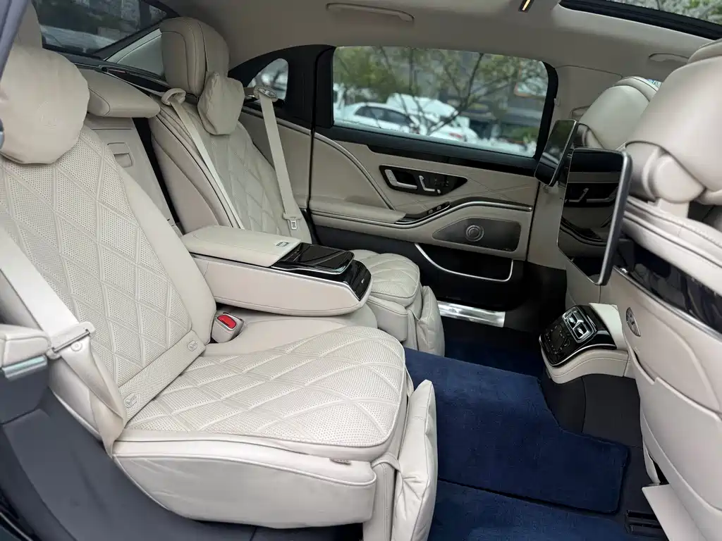 Mercedes-Benz Maybach S-Class 2024