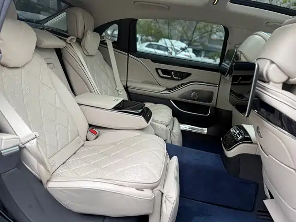 Mercedes-Benz Maybach S-Class 2024