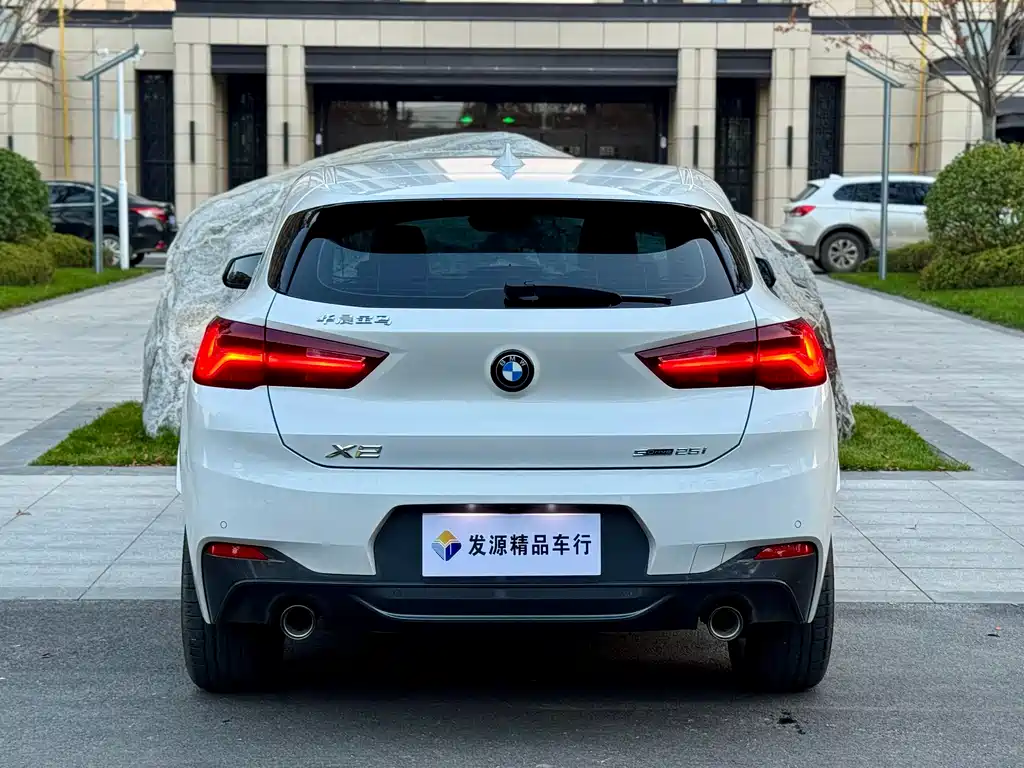 BMW X2 2023 — фото 16