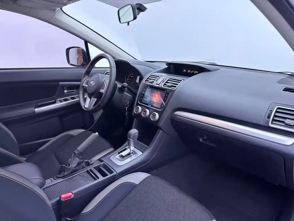 Subaru XV 2017 — фото 10