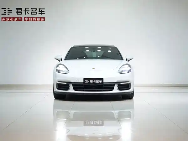 Porsche Panamera 2018