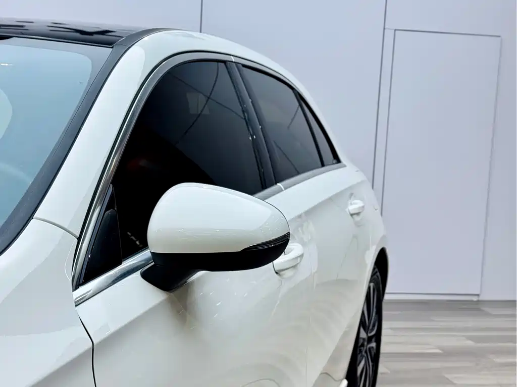 Mercedes-Benz A-Class 2021 — фото 24