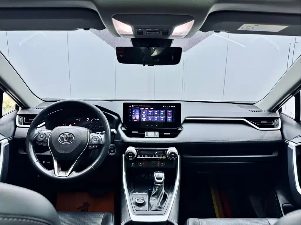 Toyota Wildlander 2023 — фото 19