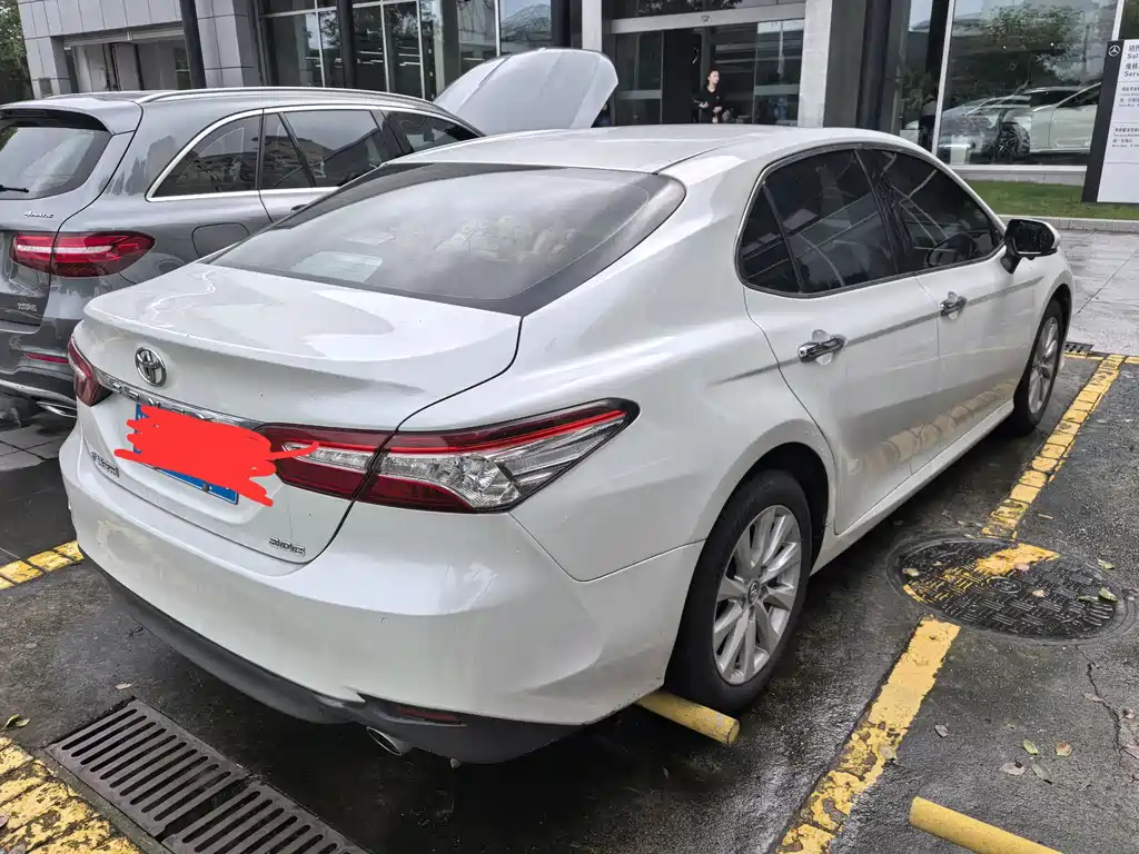 Toyota Camry 2019