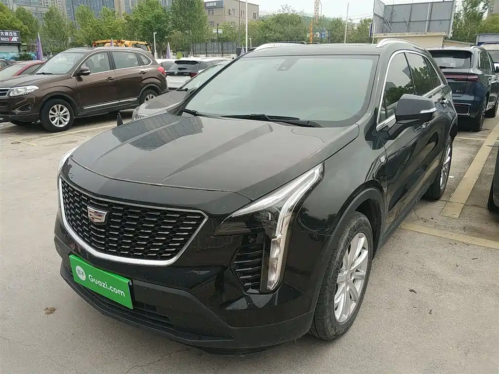 Cadillac XT4 2022 — фото 2