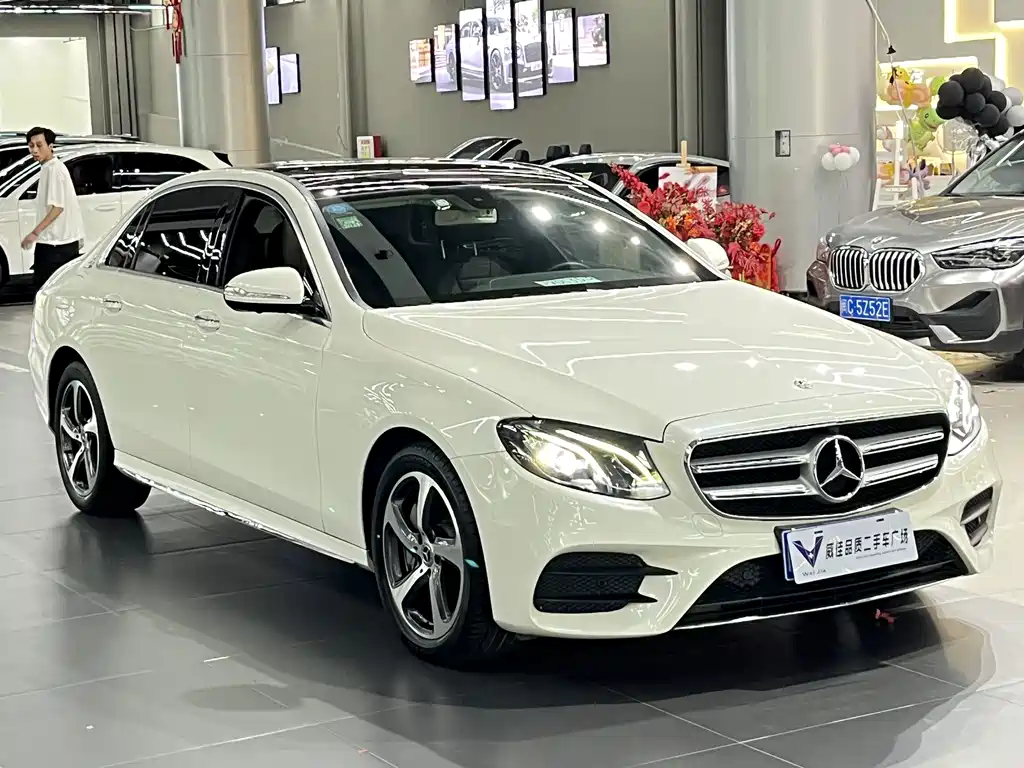 Mercedes-Benz E-Class 2019 — фото 3