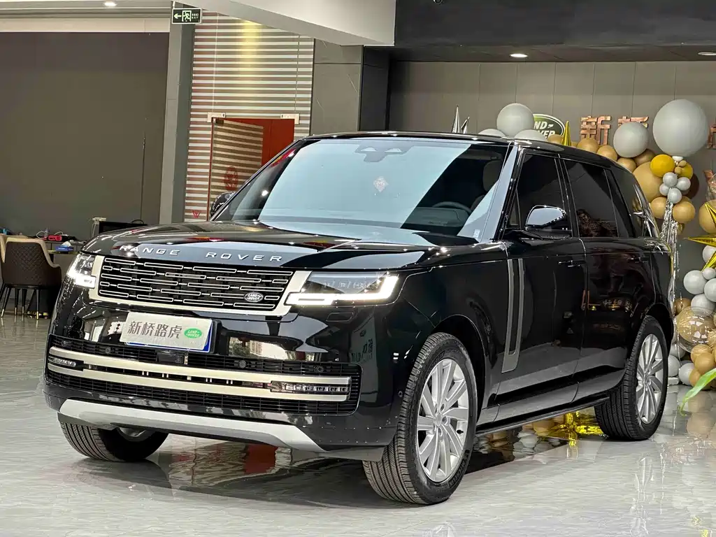 Land Rover Range Rover 2025 — фото 1