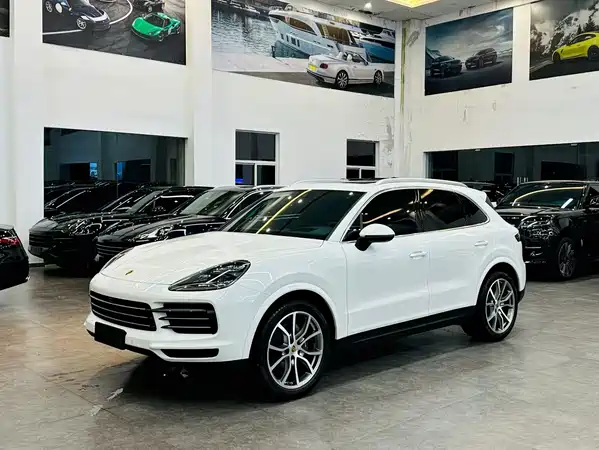 Porsche Cayenne 2023