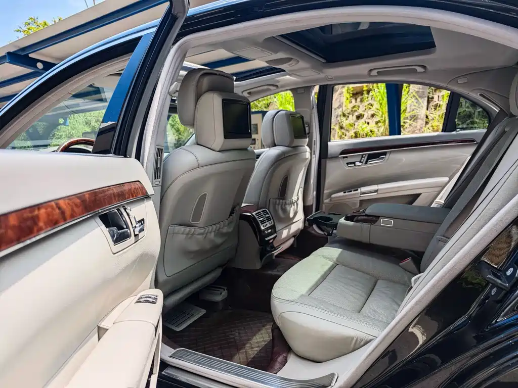 Mercedes-Benz S-Class 2010 — фото 17