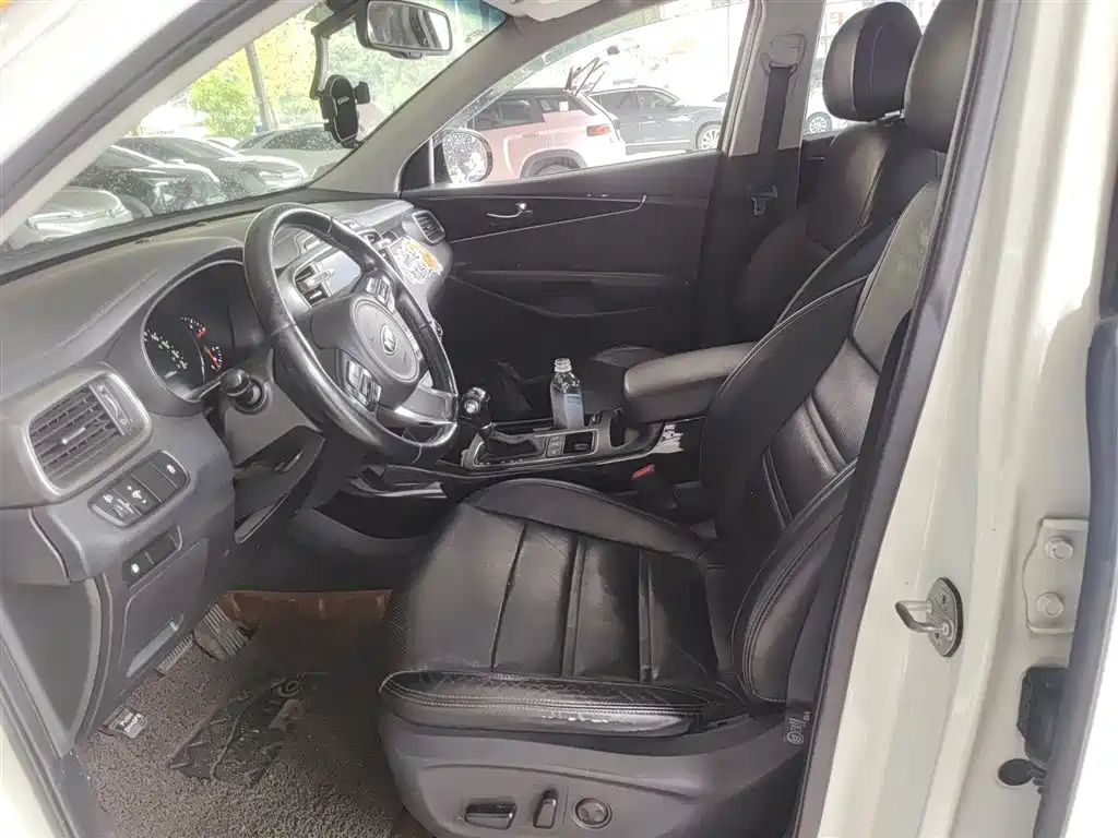 Kia Sorento 2015 — фото 11
