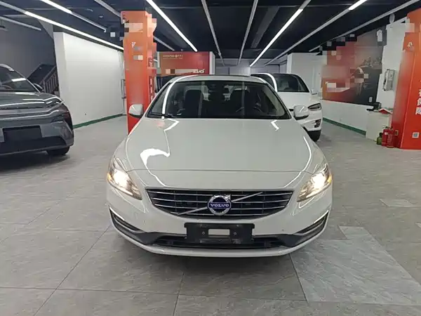 Volvo S60 2014