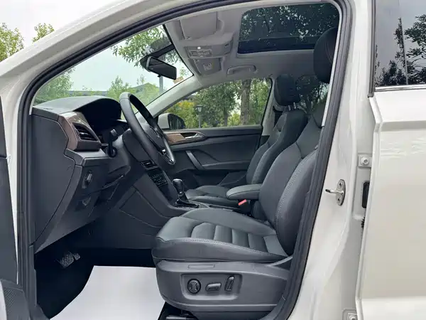 Volkswagen Tharu 2022