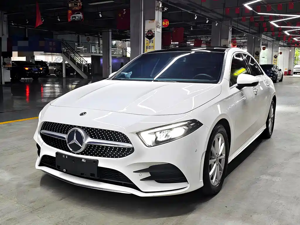 Mercedes-Benz A-Class 2020 — фото 1