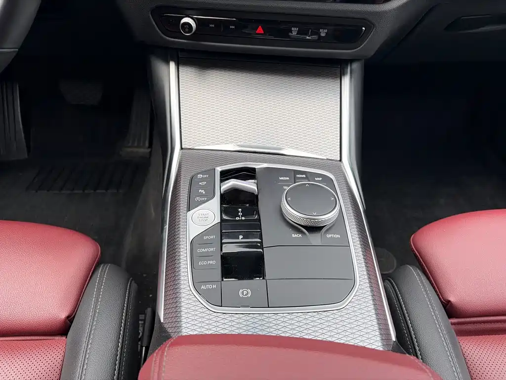 BMW 3 Series 2024