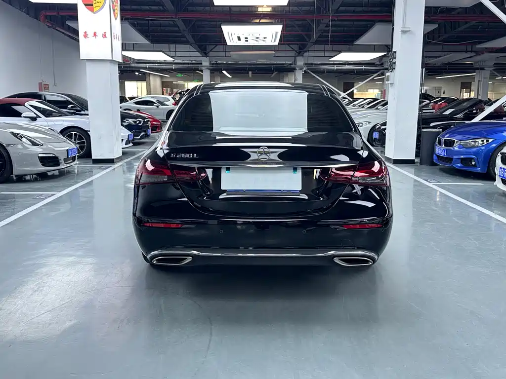 Mercedes-Benz E-Class 2021