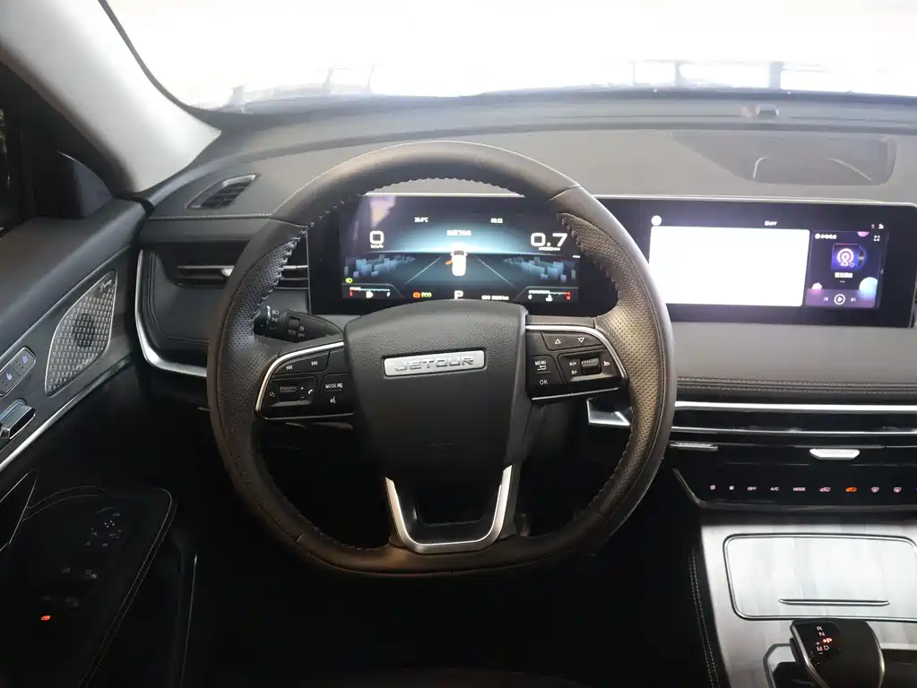 Jetour Jietu X70 PLUS 2023 — фото 12
