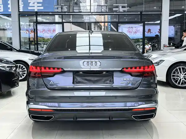 Audi A4L 2020