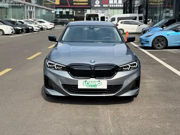 BMW i3 2023