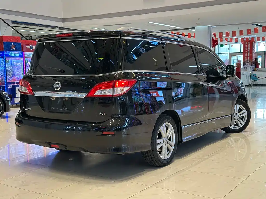 Nissan Quest 2017