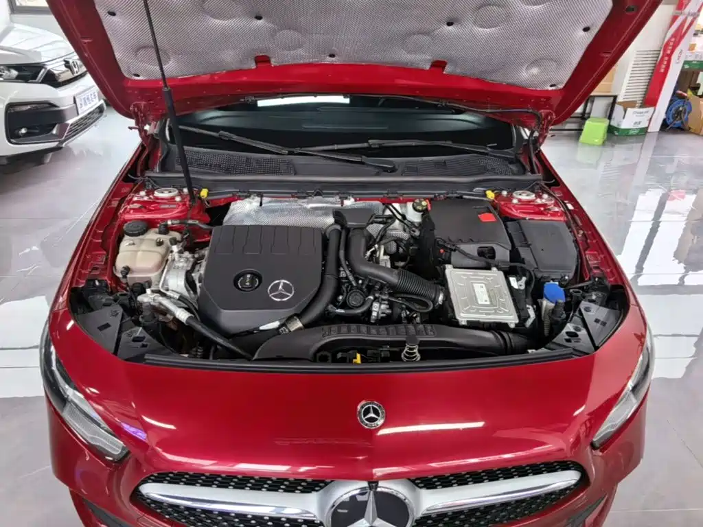 Mercedes-Benz A-Class 2020 — фото 16