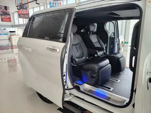 Toyota Sienna 2022