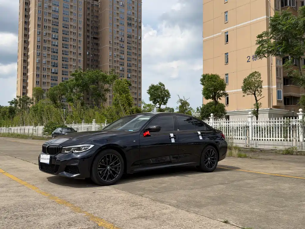 BMW 3 Series 2021