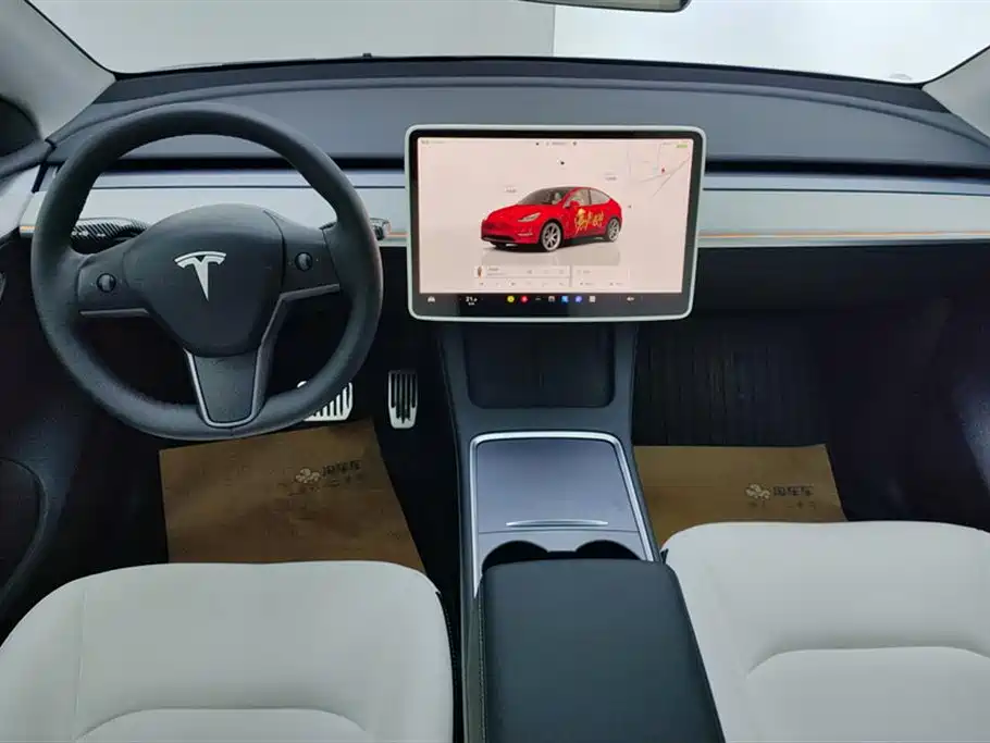 Tesla Model Y 2023 — фото 12