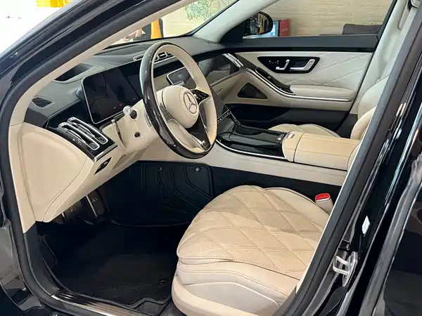 Mercedes-Benz Maybach S-Class 2025
