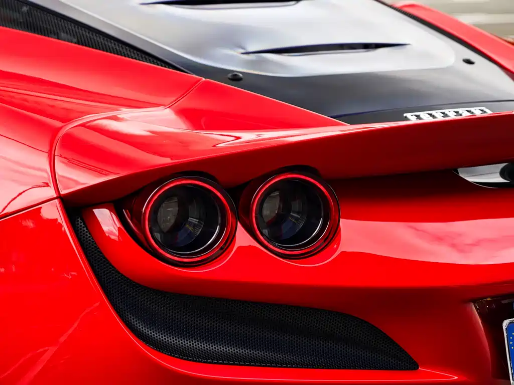 Ferrari F8 2023 — фото 37