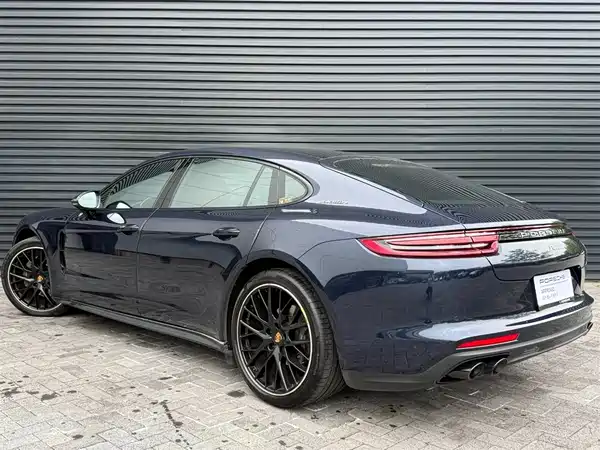 Porsche Panamera 2019