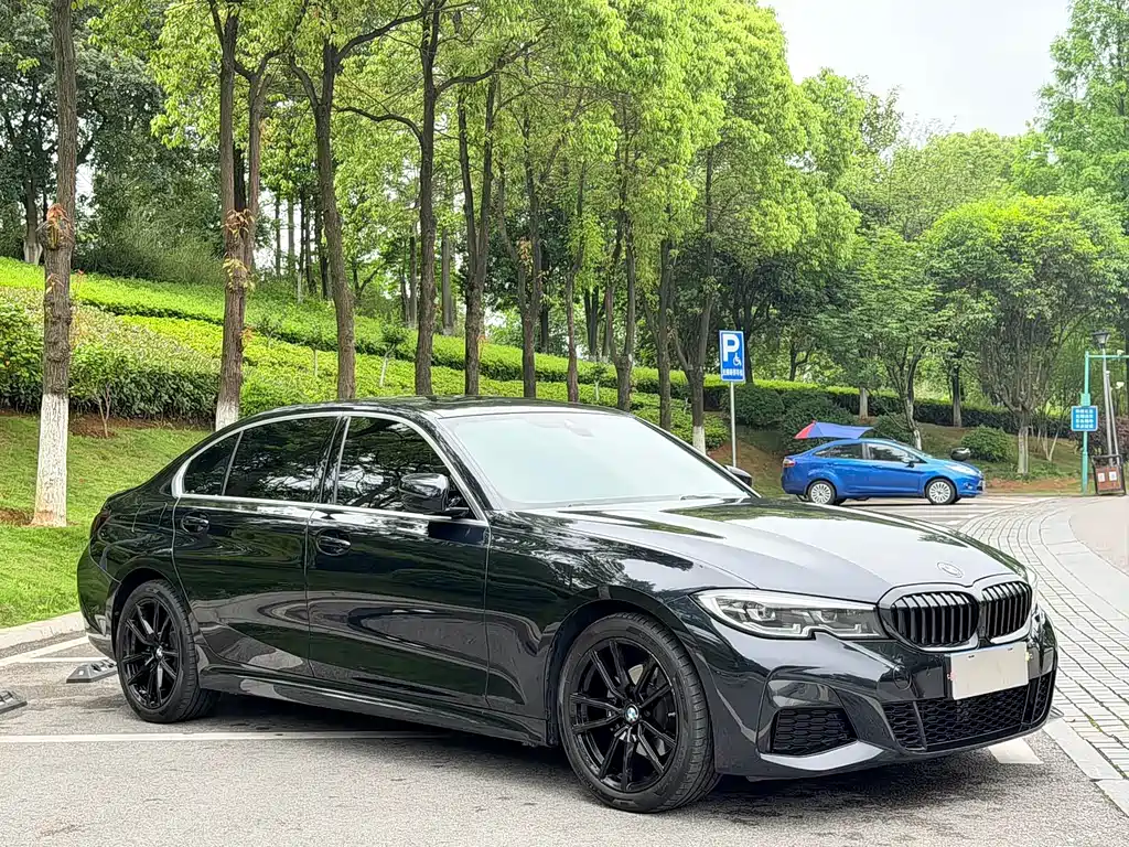 BMW 3 Series 2021