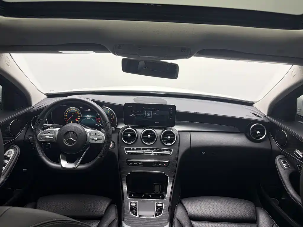 Mercedes-Benz C-Class 2019 — фото 14