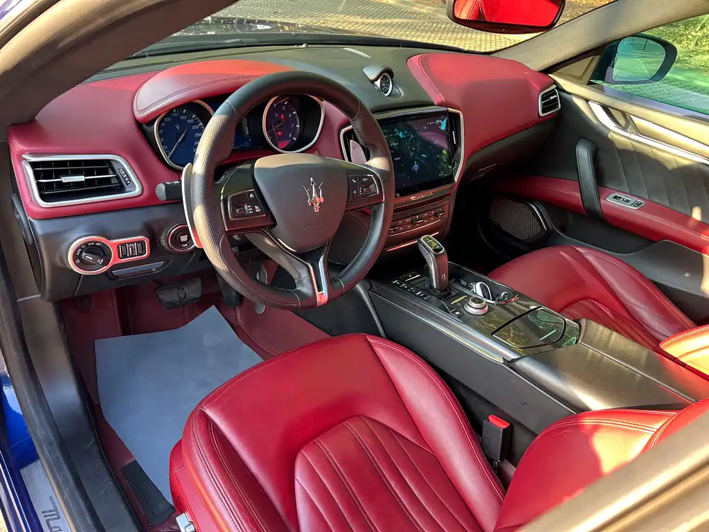Maserati Ghibli 2018 — фото 3