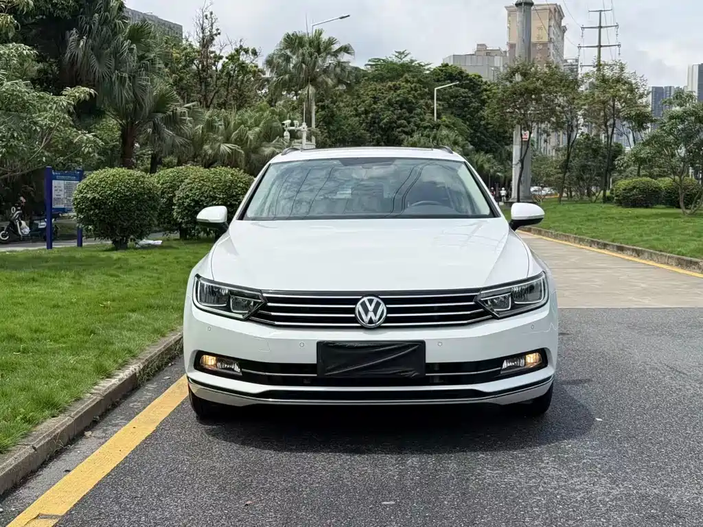 Volkswagen Viloran 2019 — фото 2