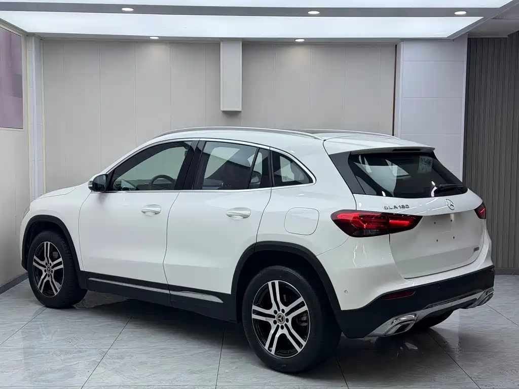 Mercedes-Benz GLA 2021 — фото 6