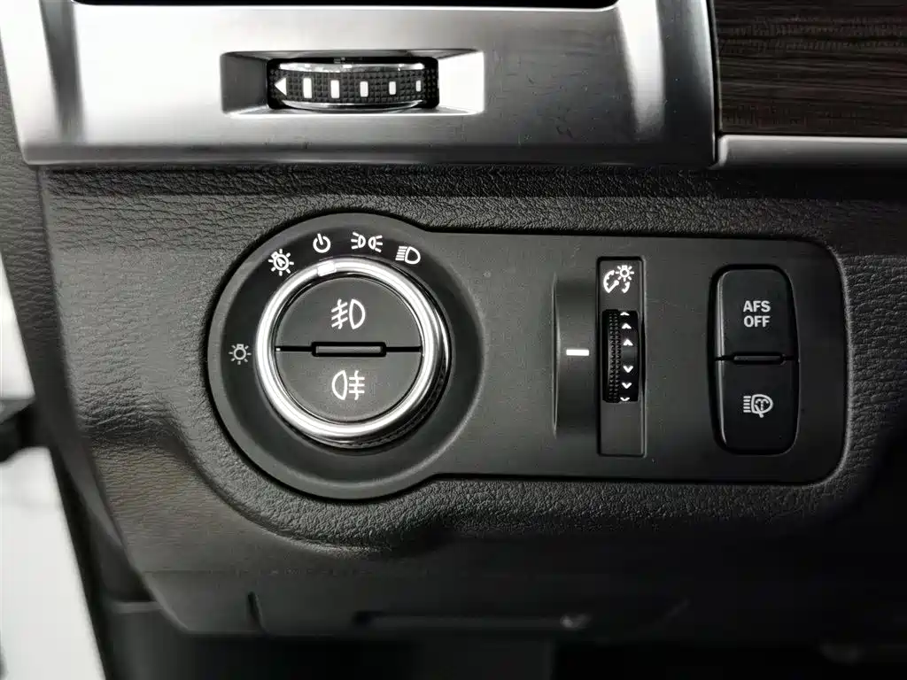 Haval H9 2018 — фото 21