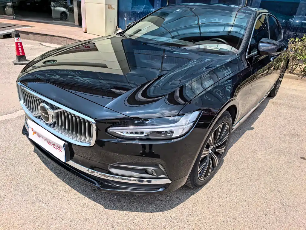 Volvo S90 2021 — фото 1