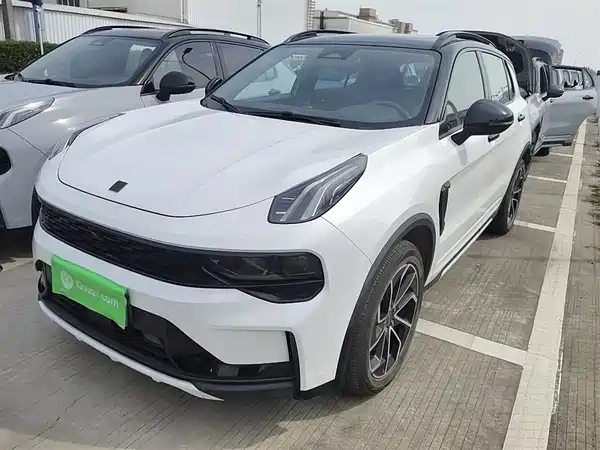 Lynk & Co 01 2023
