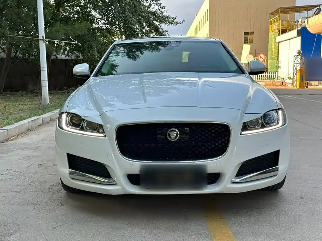 Jaguar XFL 2017 — фото 3