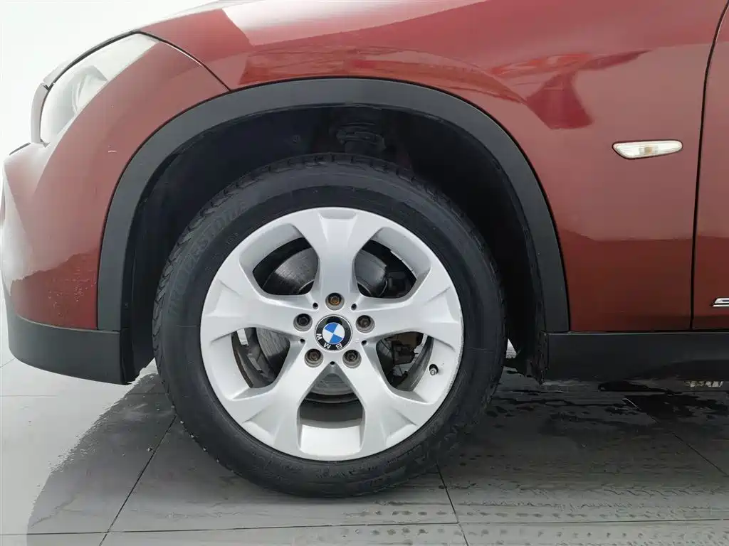 BMW X1 2011 — фото 17