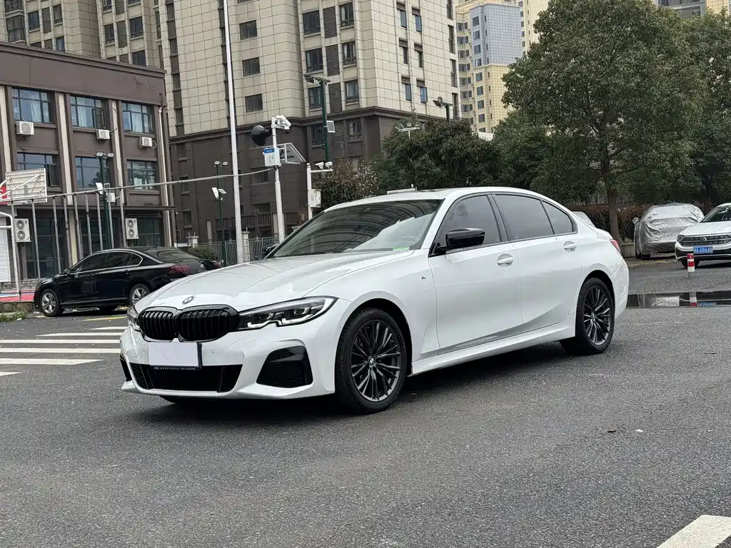 BMW 3 Series 2022