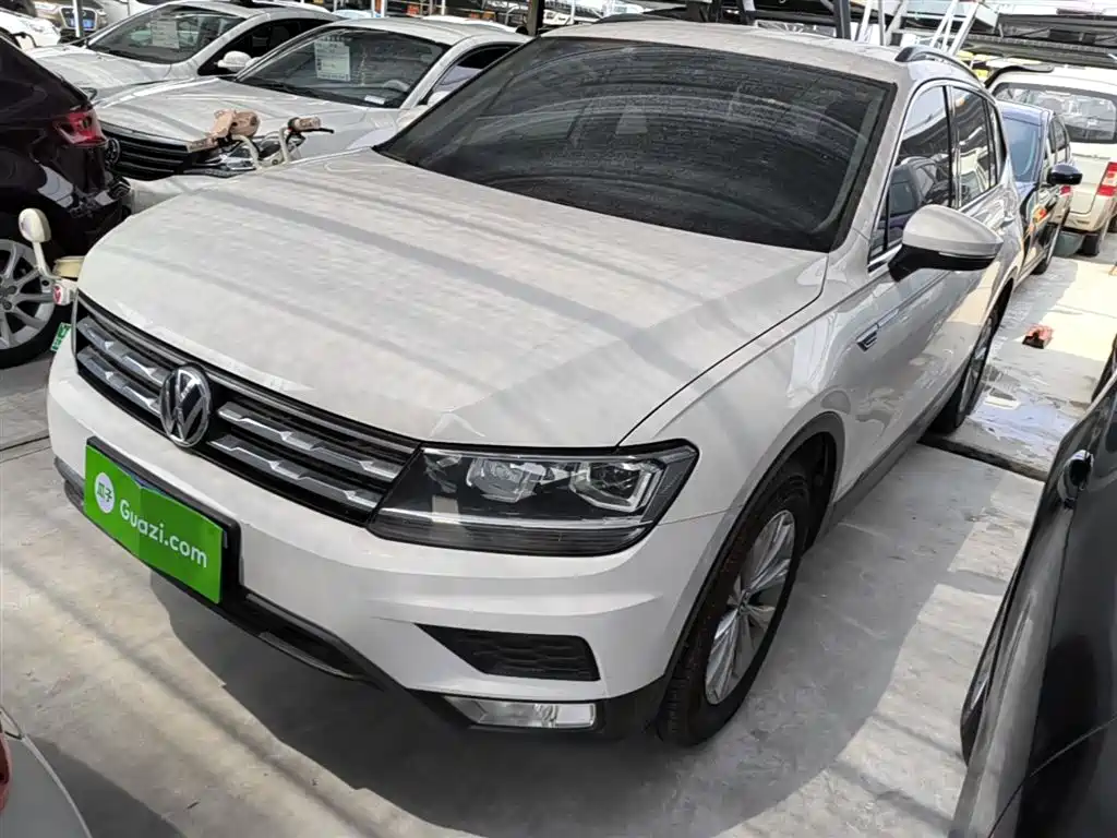 Volkswagen Tiguan L 2018 — фото 2
