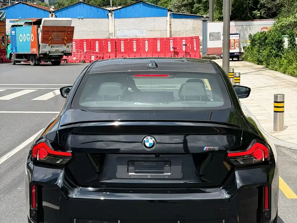 BMW M2 2025 — фото 9